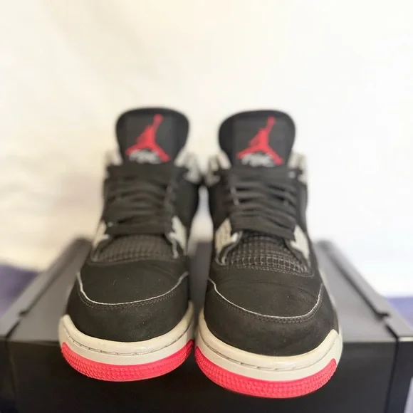 AUTHENTIC Jordan 4 Retro Bred size 10 308497-060 2019 PRE-OWNED